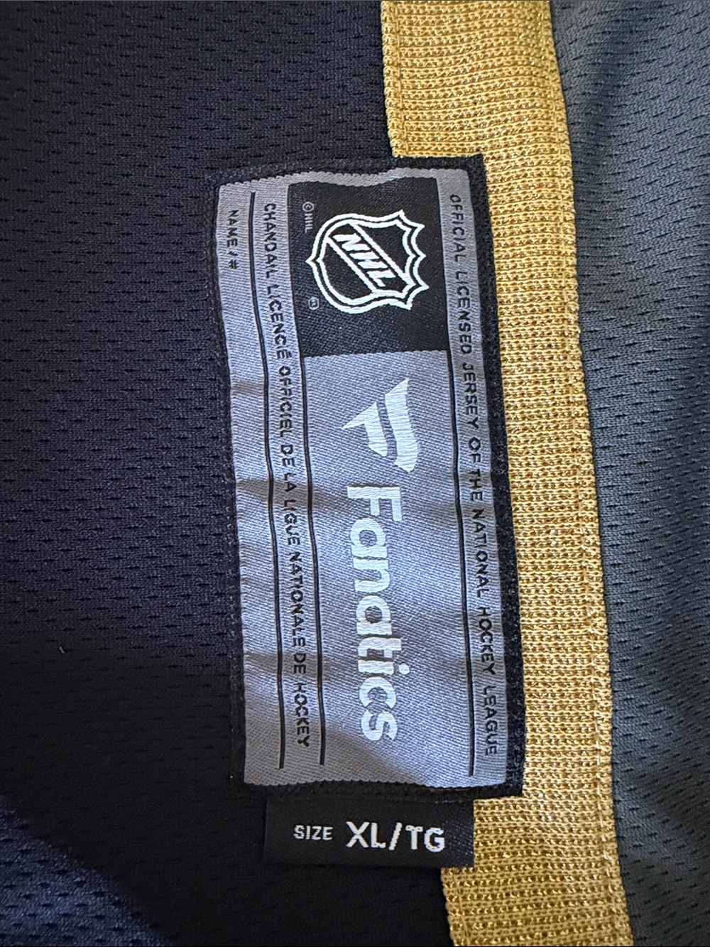 Las Vegas Knights Jersey 23 Martinez Size XL - Picture 10 of 12